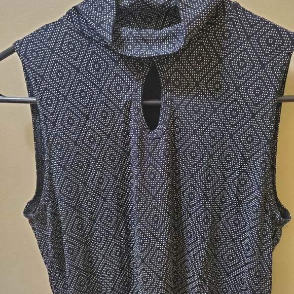 High neck tank - Picture 2 of 5